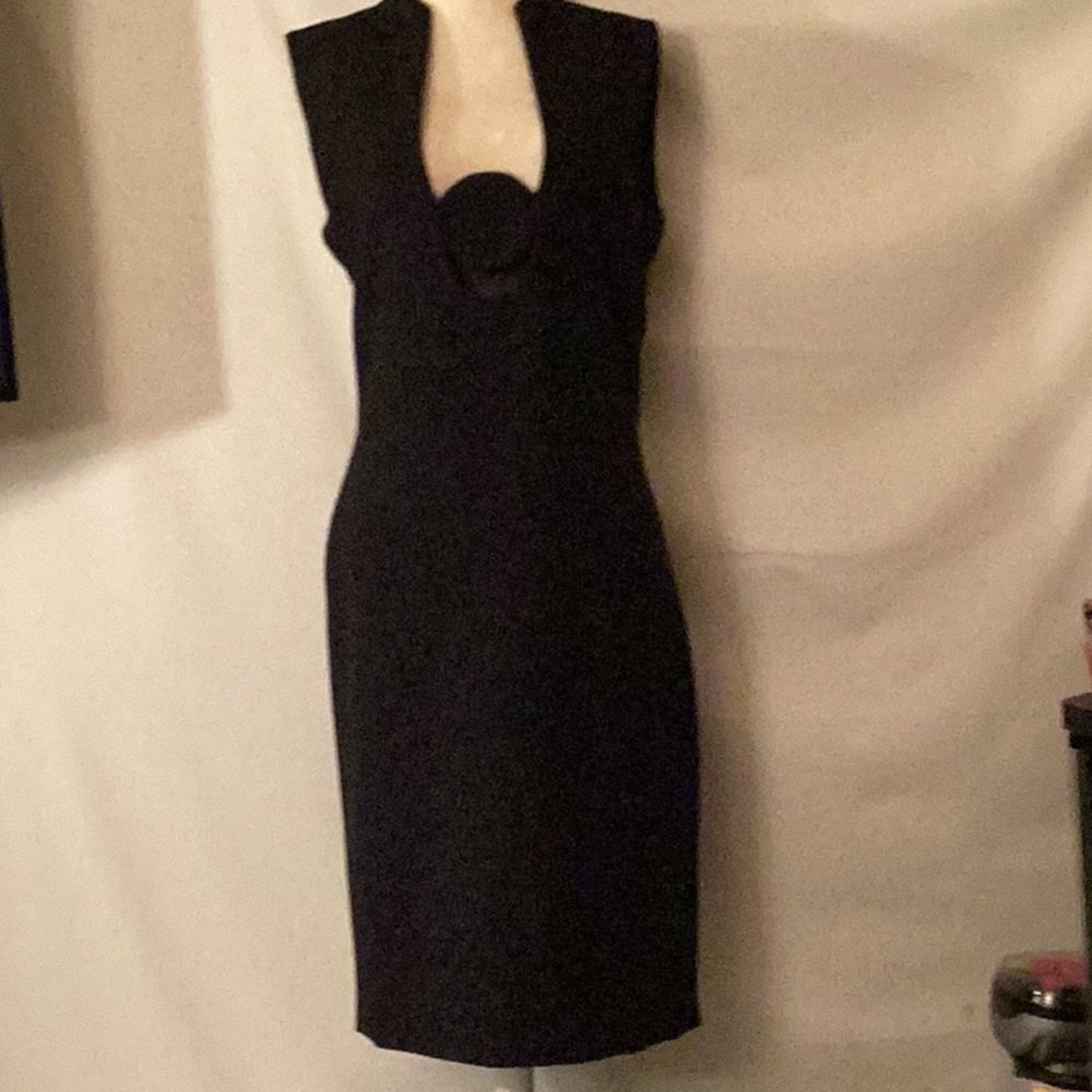Raoul black sleeveless below knees special occasions dress # M